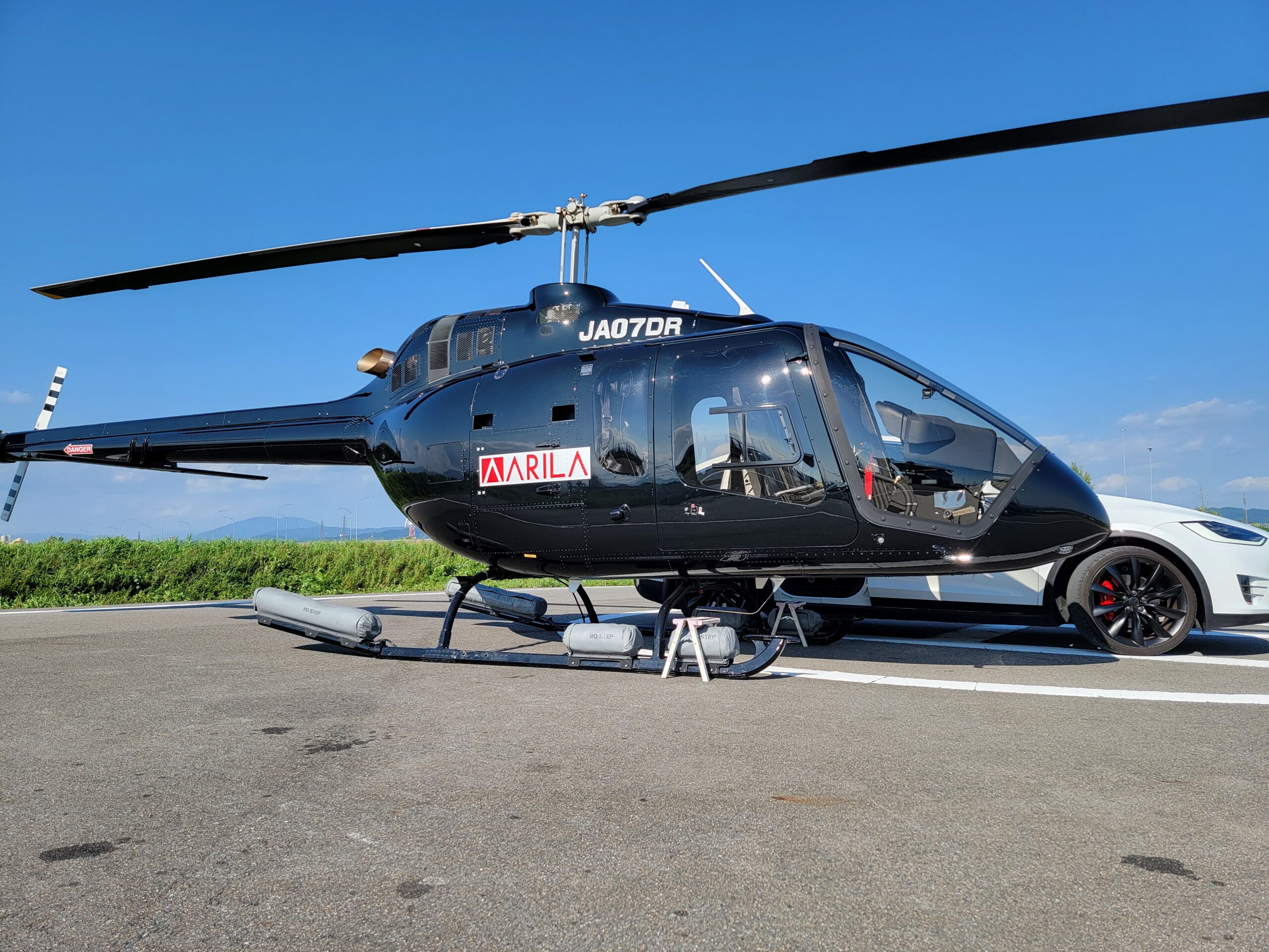 機体 船舶貸出事業 ヘリコプター 日本最大級ヘリポート開発カンパニー Arila アリラ